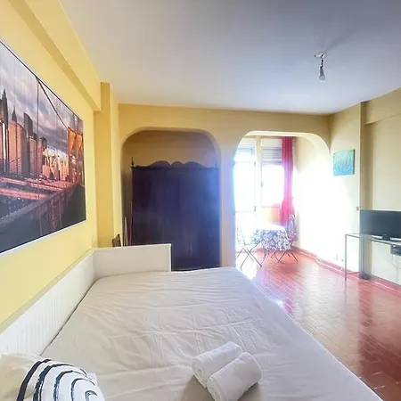 Estudio A 3 Min A Pe Da De Oeiras * Paco de Arcos
