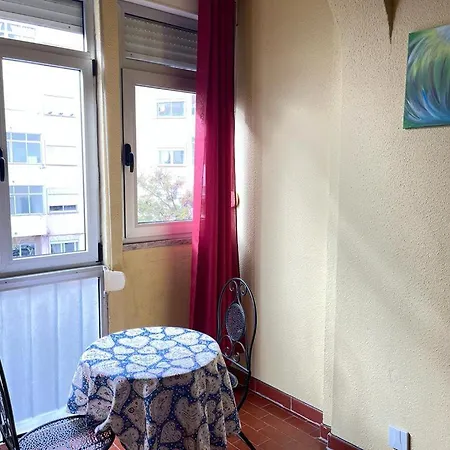 Apartment Estudio A 3 Min A Pe Da De Oeiras Paco de Arcos